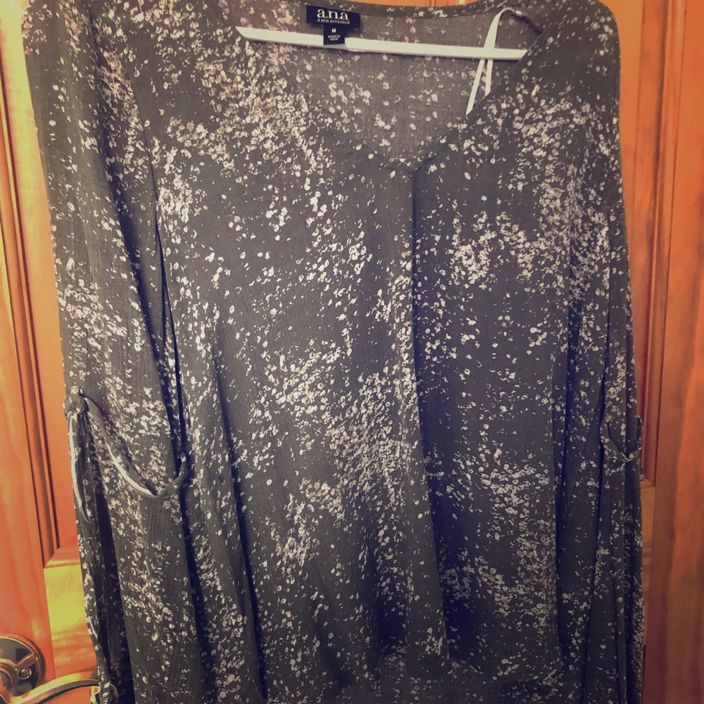 Cotton blouse with bell sleeves, never worn.